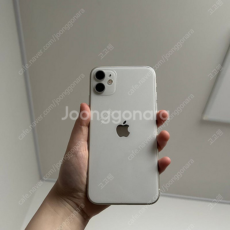 아이폰11 화이트 128GB 판매합니다--0