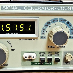 HUNG CHANG SG-4162AD RF Signal Generator