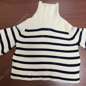 R2W/레투/molly high-neck striped sweater