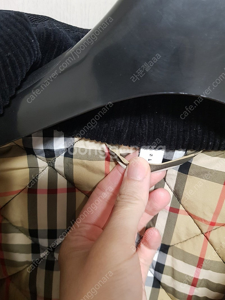 버버리 퀼팅 크롭 후드 자켓 점퍼--8