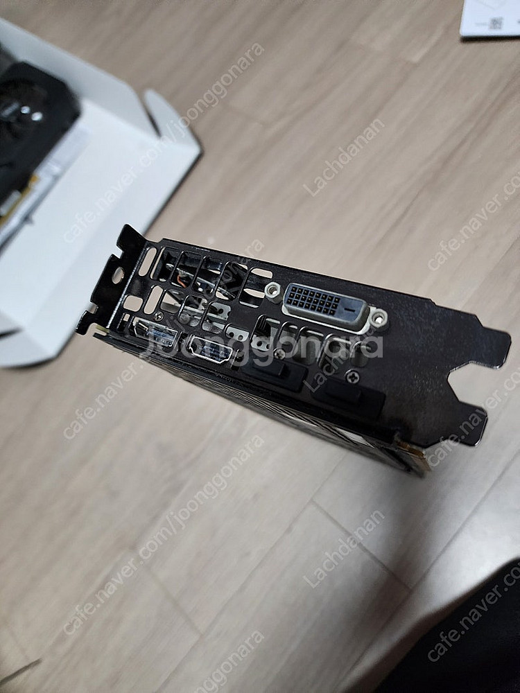 EVGA 지포스 GTX1080 Ti SC Black E...--4