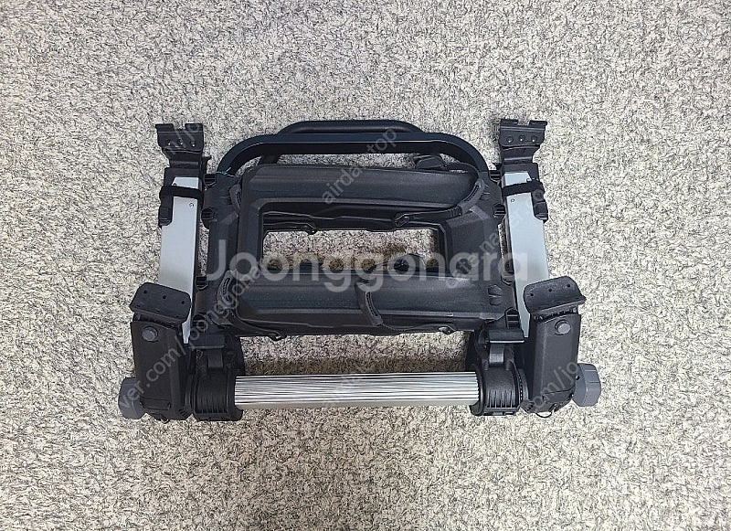 툴레 993 자전거 캐리어 판매합니다.--1