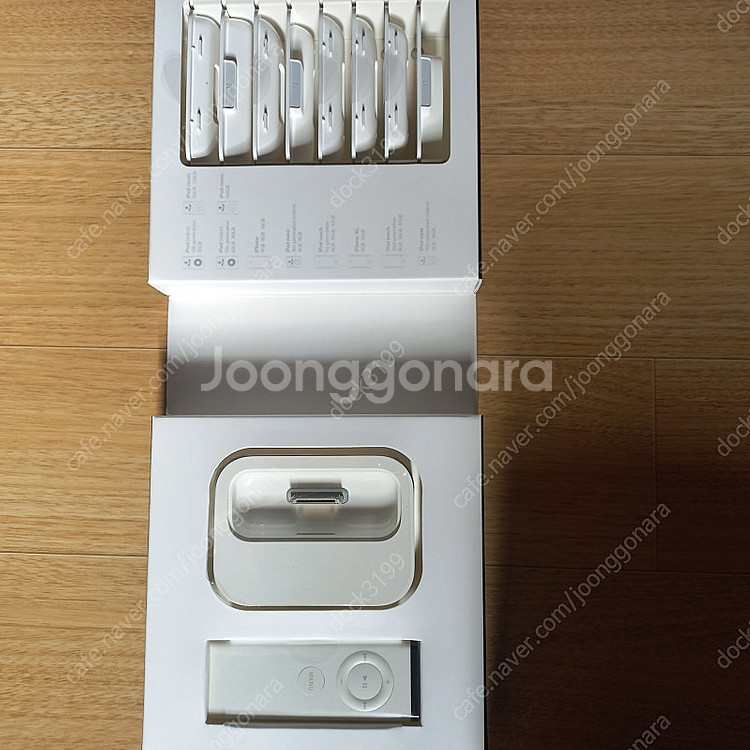 박스개봉 만한 미사용 애플(Apple) 아이팟 유니버셜...--0