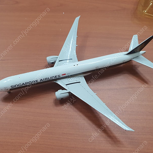 ﻿1:400 피닉스 싱가포르 항공 B777-300 ER 팝니다.