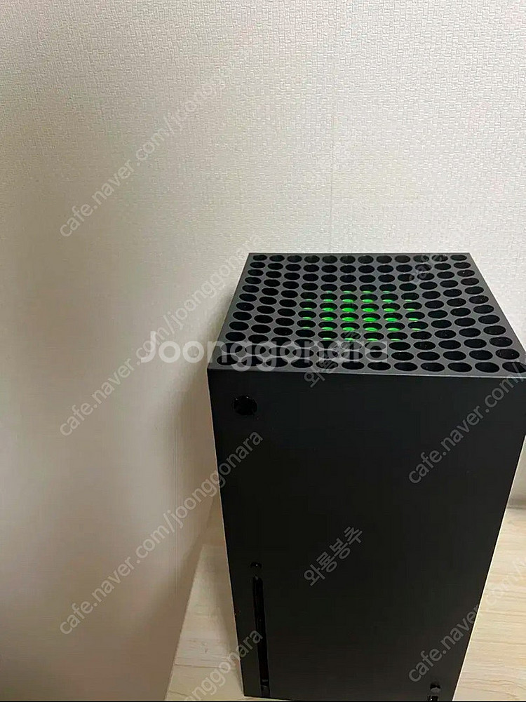 XBOX SERIES X(엑스박스 시리즈 X) 팝니다--0
