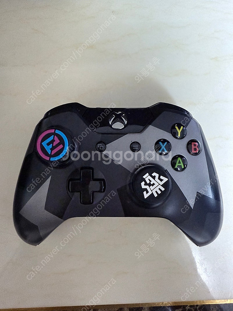 XBOX SERIES X(엑스박스 시리즈 X) 팝니다--1