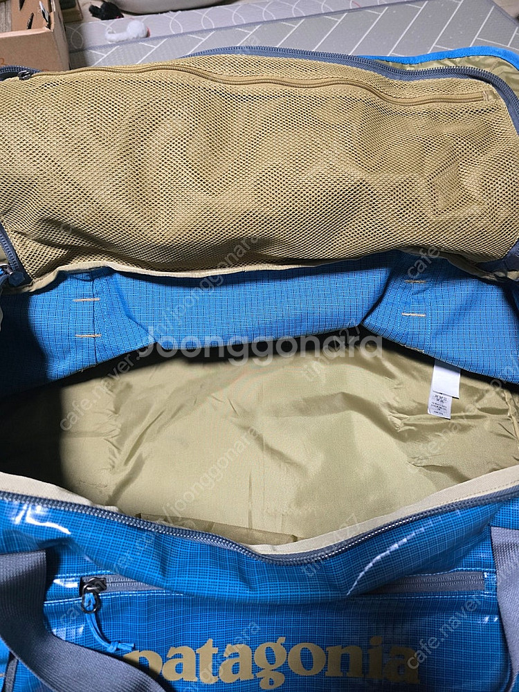 파타고니아 55L 더플백판매합니다--3