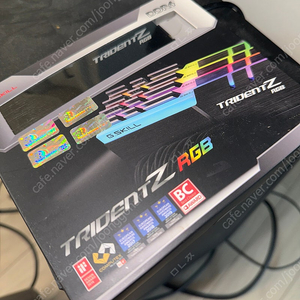 ddr4 3200 트라이던트z 지스킬 64g 쿼드킷 4짝 싸게 팝니다.