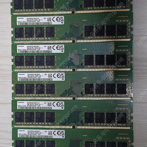 삼성 DDR4 3200 16G 4개 / 삼성 DDR4 3200 8G 2개(서울)