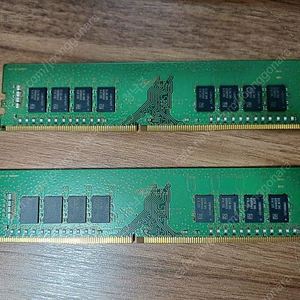 삼성 DDR4-2666 PC4-21300 16기가 2개 판매합니다.