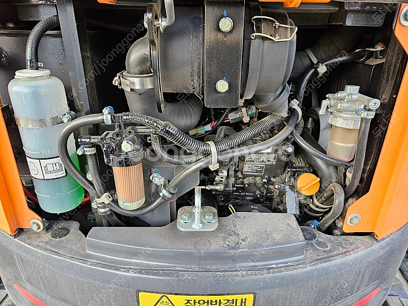 두산 DX17Z 7 2024년식 신차 가동31시간 버켓3종 1.7톤급 미니 중고굴삭기 미니017--3