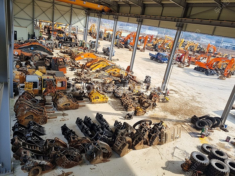 두산 DX17Z 7 2024년식 신차 가동31시간 버켓3종 1.7톤급 미니 중고굴삭기 미니017--8