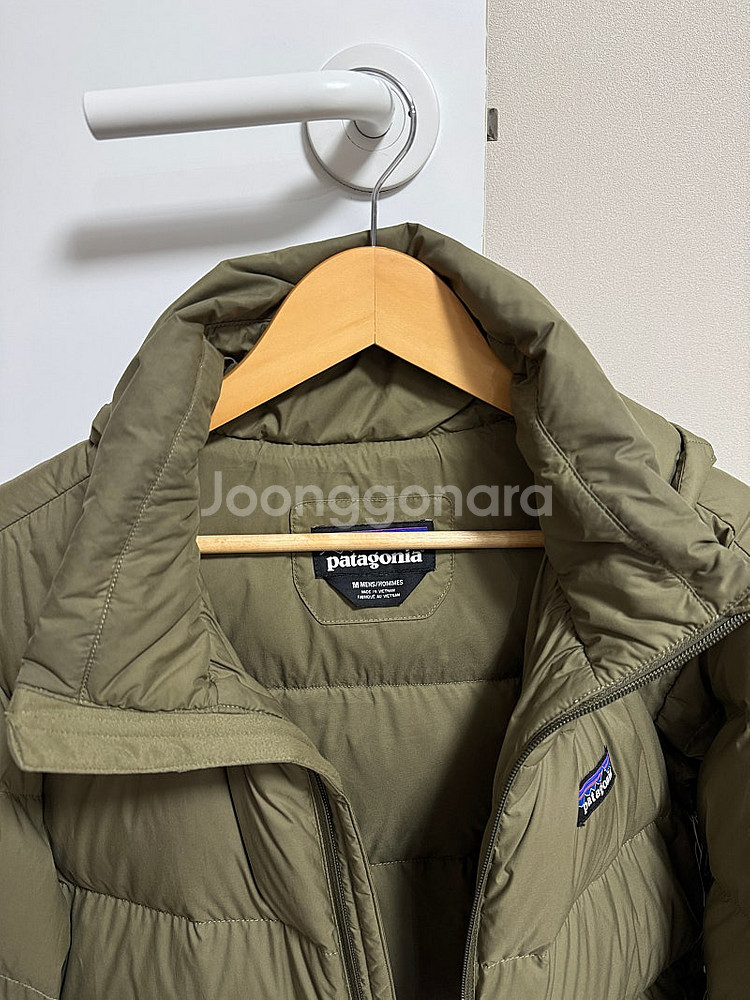 파타고니아 사일런트 다운 자켓 M--2