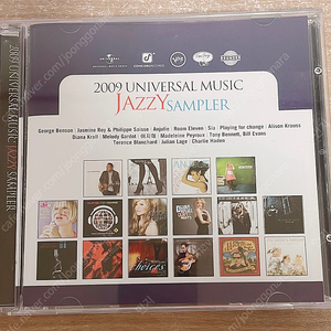 2009, 유니버셜 뮤직 재지 샘플러 /2009 UNIVERSAL MUSIC jazzy sampler(조지 벤슨, 앙줄리에,시아,앨리슨 크라우스 등)