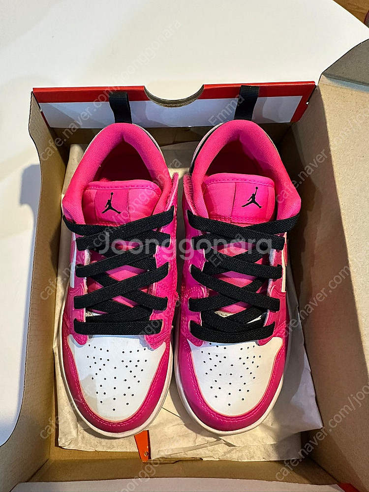 나이키 키즈 조던1로우 알트 블랙핑크 200사이즈 딱 1번 착용 거의 새상품--1