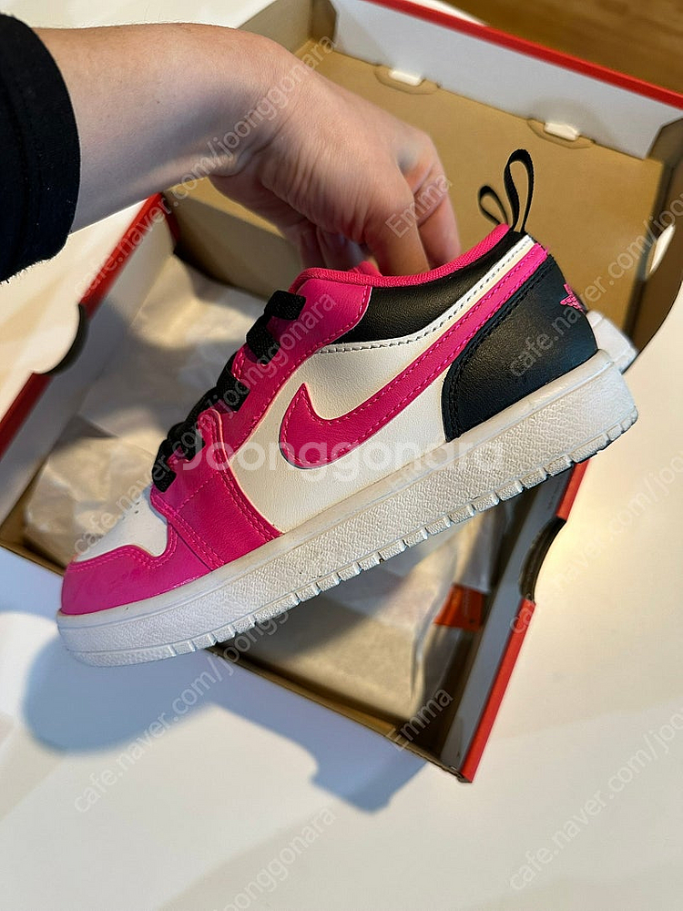 나이키 키즈 조던1로우 알트 블랙핑크 200사이즈 딱 1번 착용 거의 새상품--2