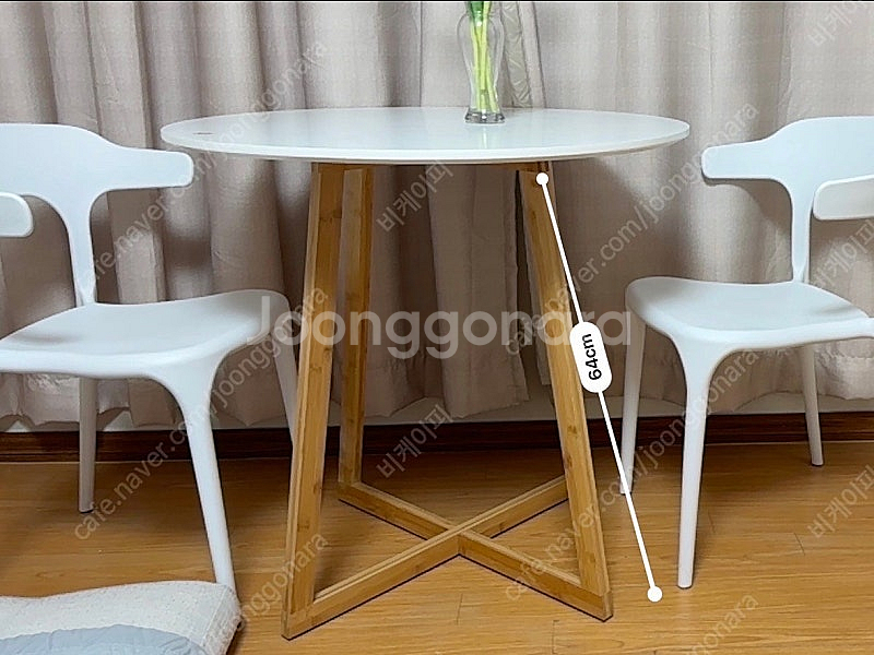 원형 테이블 의자 세트--1