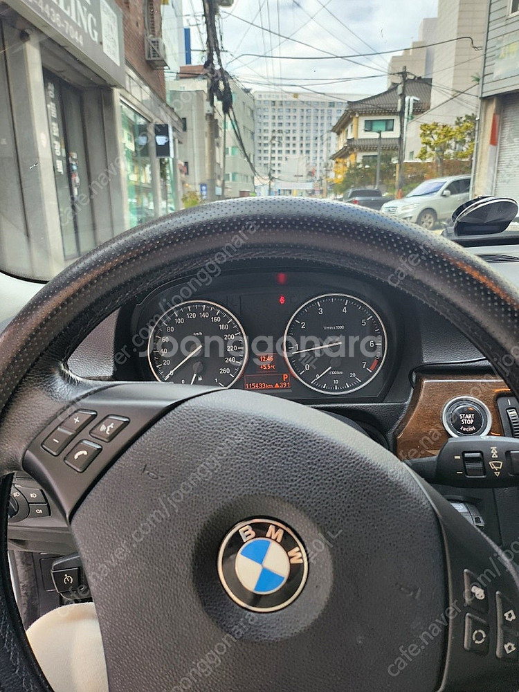 BMW320i (e90) 09년식 팔아요--4