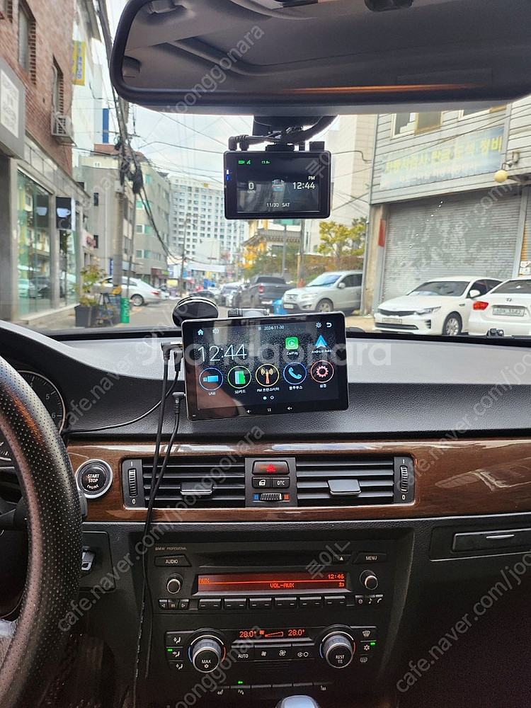 BMW320i (e90) 09년식 팔아요--5