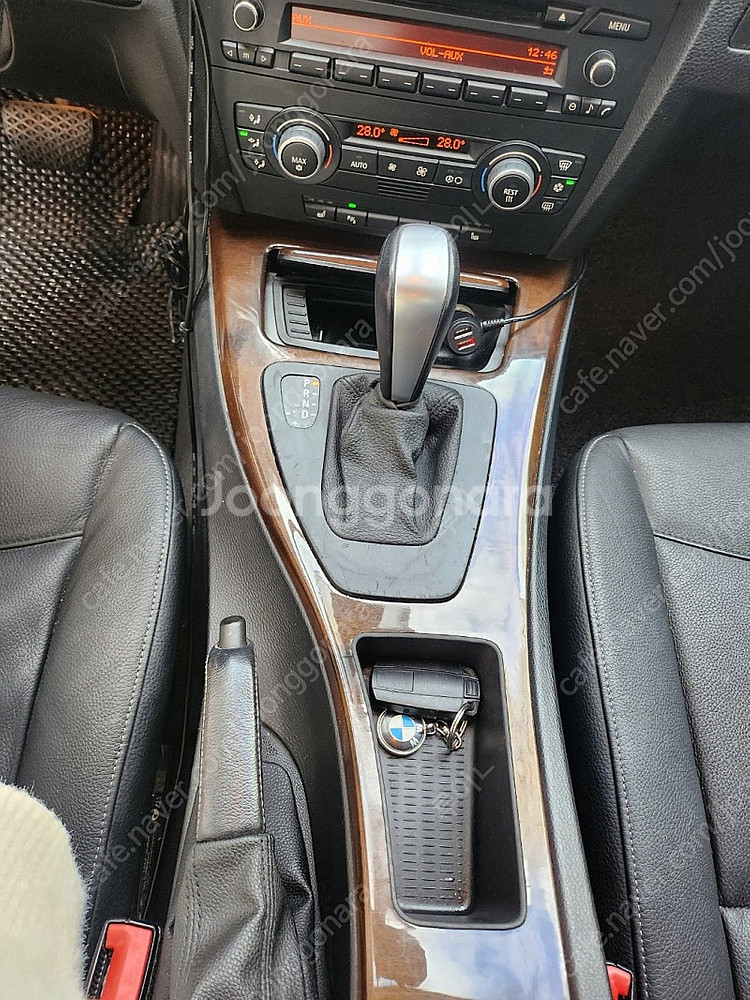 BMW320i (e90) 09년식 팔아요--6