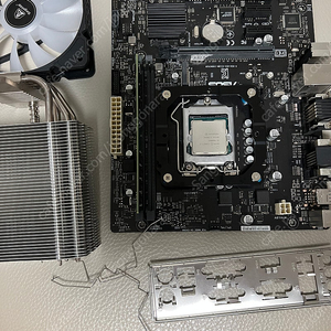 i5 9600kf+asus h310m + ddr4 2666 16gb +타워형 쿨러 세트