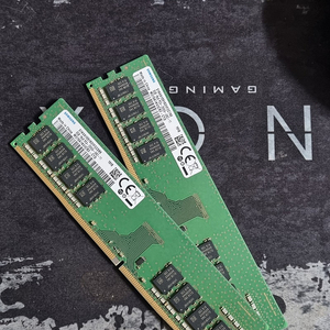 DDR4 램 8기가 x2