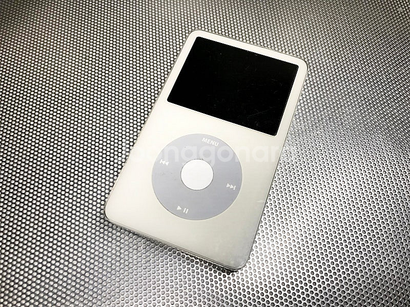 아이팟 클래식5세대 60GB 화이트--2