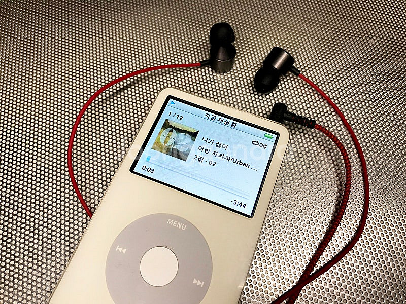 아이팟 클래식5세대 60GB 화이트--7