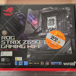 ASUS ROG STRIX Z690-E GAMING WIFI 팝니다.