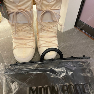 문부츠 moonboot