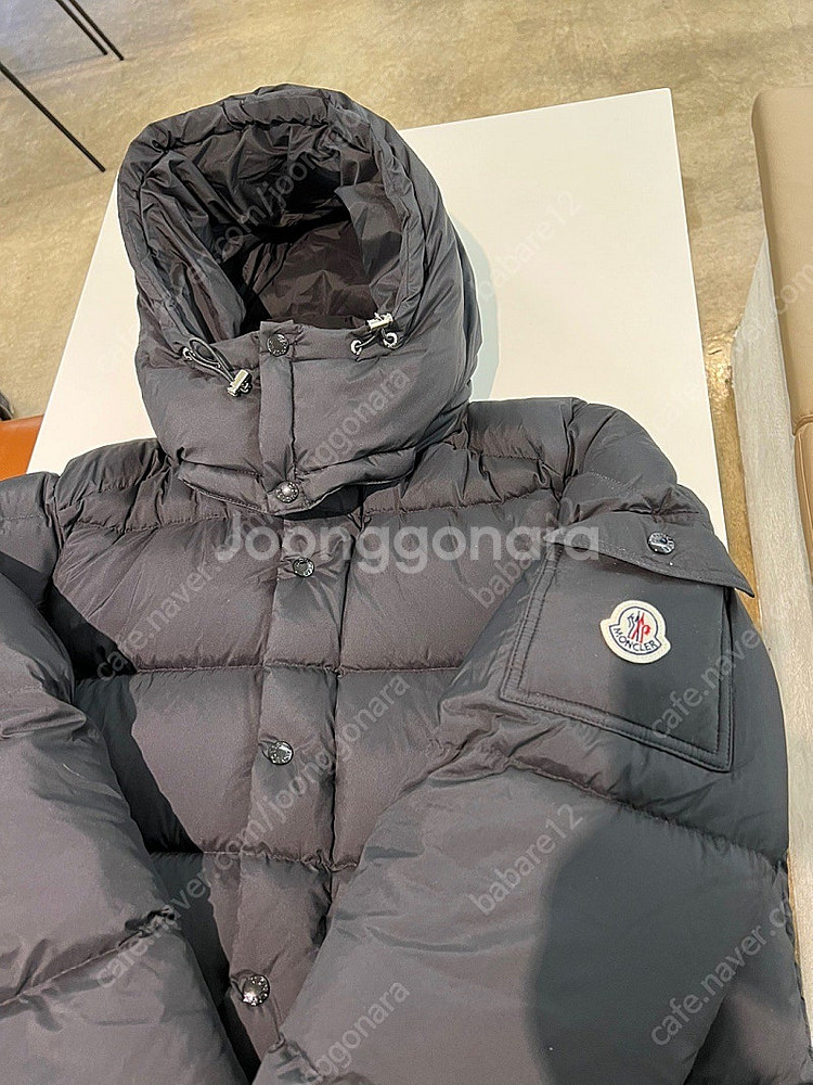 몽클레어 베제르 패딩 점퍼--2