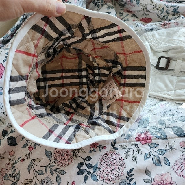 (새상품급) 버버리 키즈 퀼팅 누빔 벙거지--8