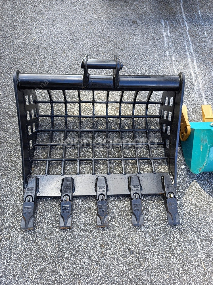 1톤짜리 포크레인 미니굴삭기 010 농장용 소일꺼리용 집게장착 포함 바가지 6종--8