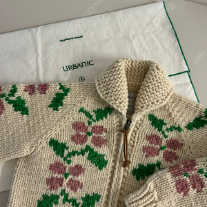 얼바닉30 플루메리아 가디건 Plumeria Handmade Cardigan