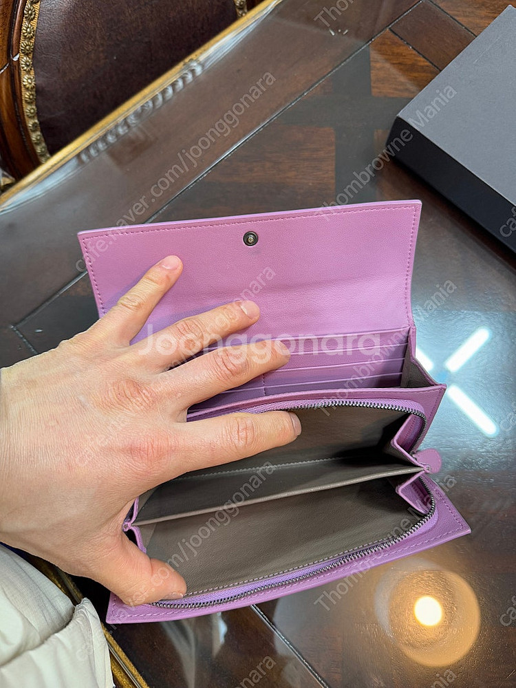보테가베네타 정품 남녀공용 장지갑 상태최상급 구성품 있...--2