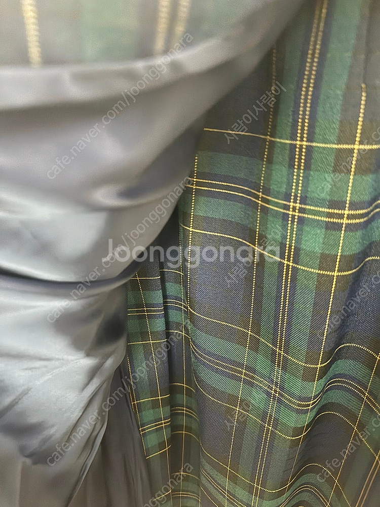 코스모폴리탄 줄라이 체크셔츠+랩스커트 세트--4