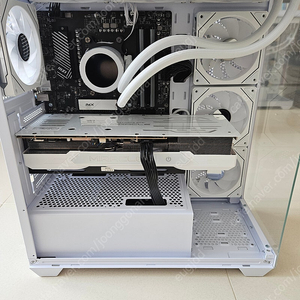 9800x3d, rtx4080 super 화이트 본체