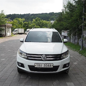 @15년식 티구안 2.0 TDI 블루모션 컴포트 전국최저가격@최저가@박리다매@저신용전액할부