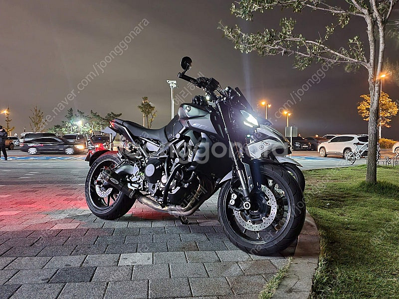 YAMAHA MT-09 2세대 17년식 보냅니다--0