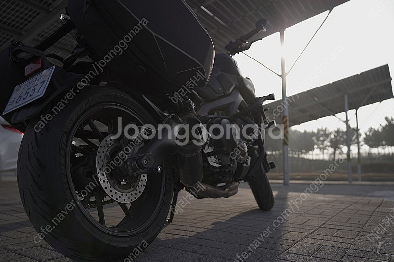 YAMAHA MT-09 2세대 17년식 보냅니다--4