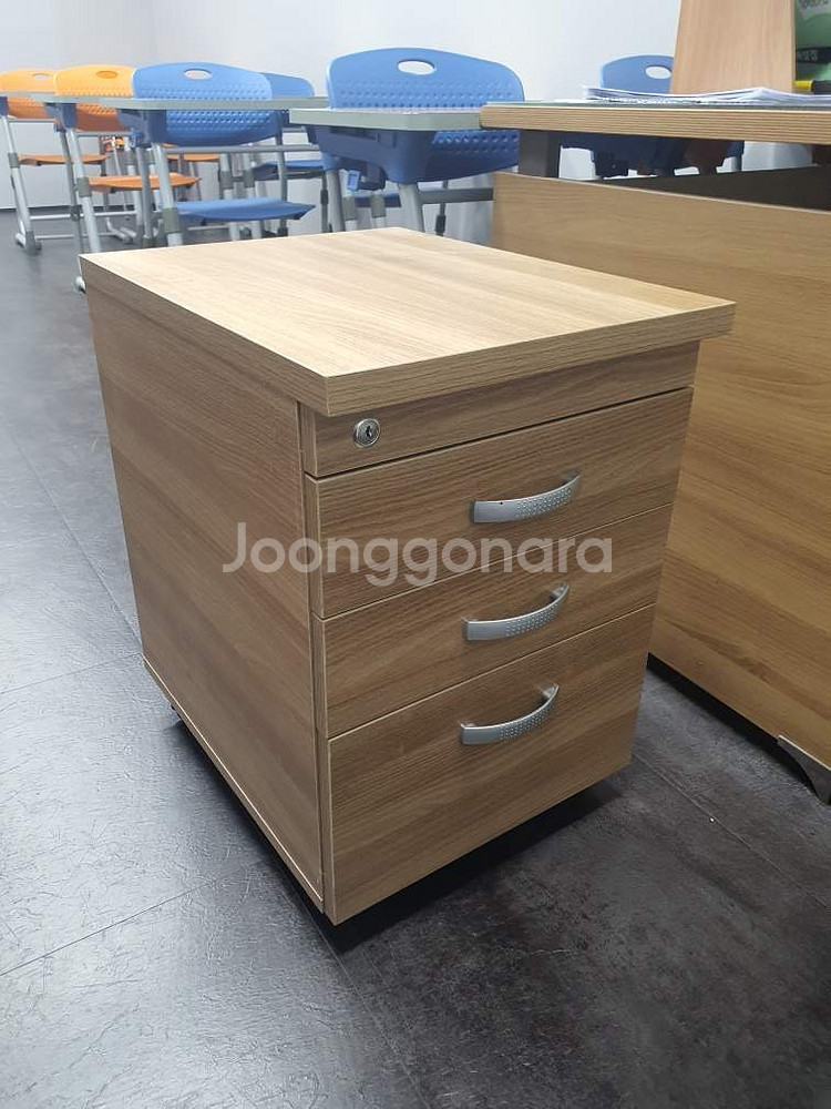 학원/독서실/스터디카페/회사 책상 파티션 판매합니다--3