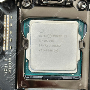 i7 10700k + asrock z490 taichi 팝니다.