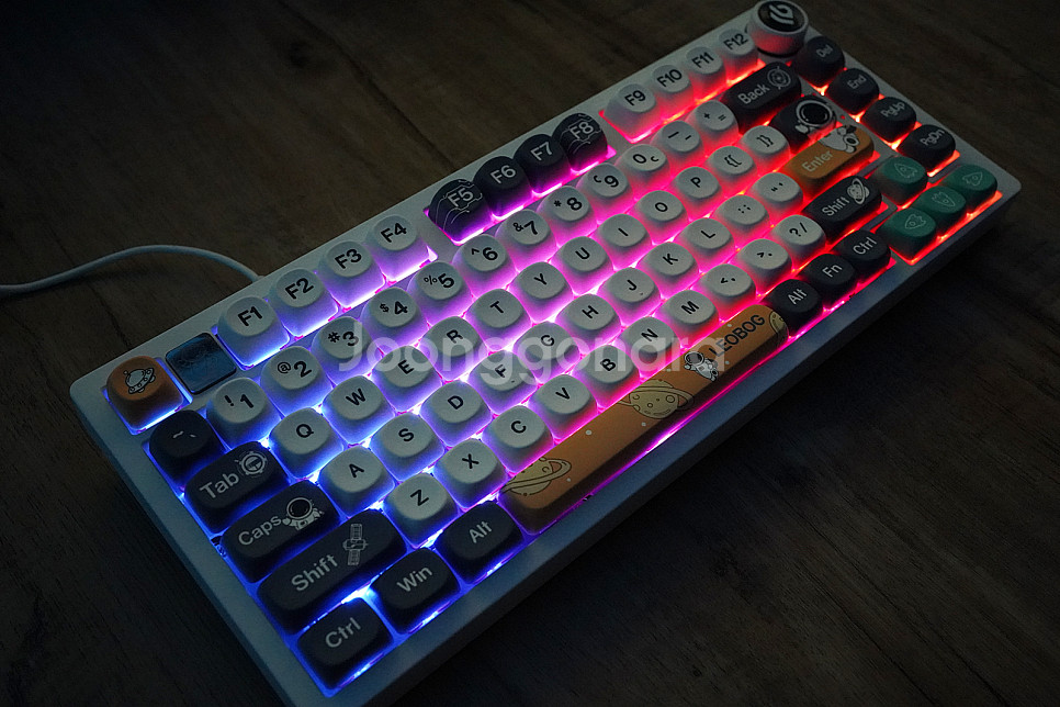 LEOBOG by AULA Hi75 유선 알루미늄 기계식 키보드 우주비행사, LEOBOG 황축V3--3