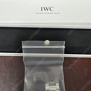 IWC 신형 인제니어 유광 여분코 판매합니다