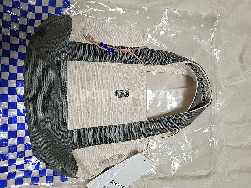 네이머클로딩 블러 토트백 스몰 세이지그린 새상품 판매합--1