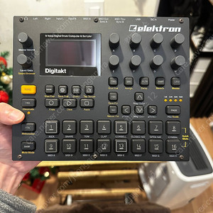 일렉트론 디기탁 digitakt 판매합니다 !