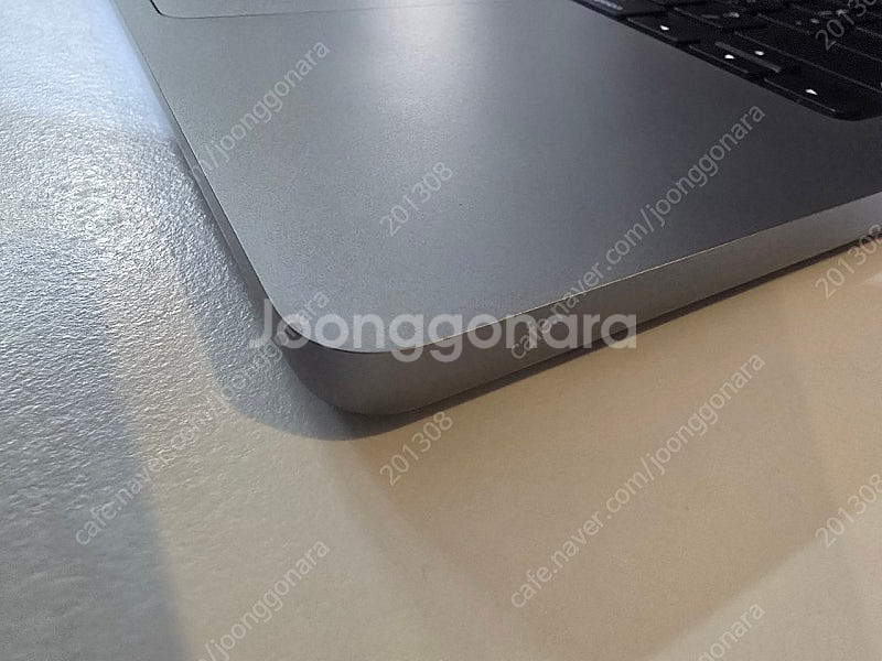 맥북 프로 14인치 (M1_PR0/16G/512)--6