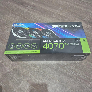 이엠텍RTX4070TI SUPER 게이밍프로팝니다