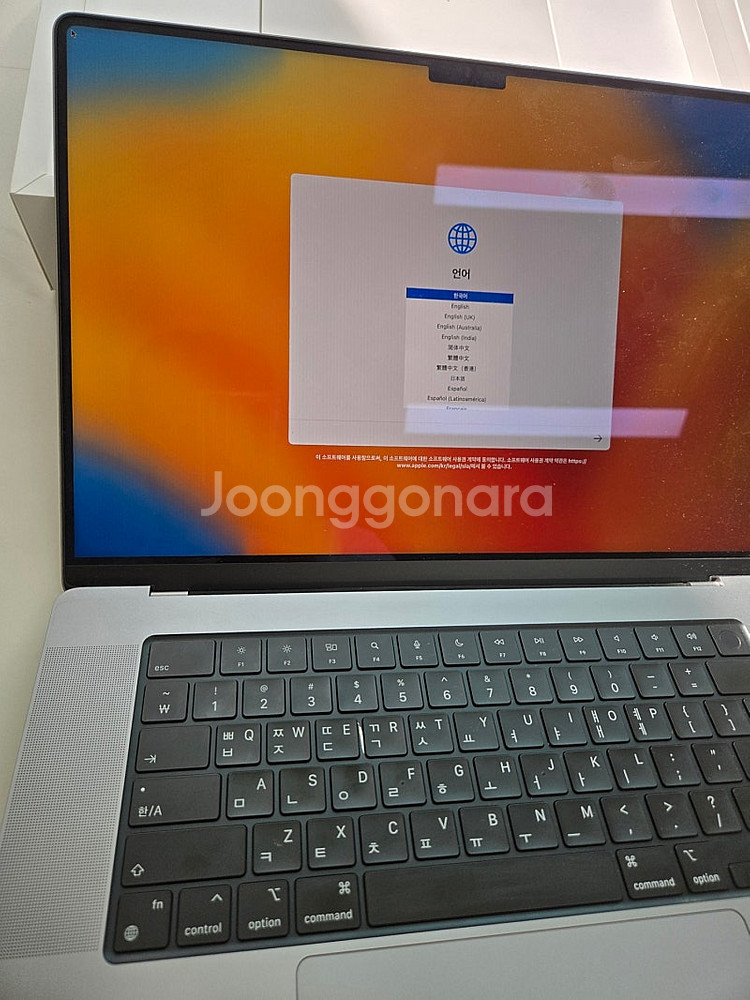 맥북 프로m2 16인치 16g 1테라 팝니다--6