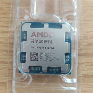 AMD 라이젠 9600X 팝니다.